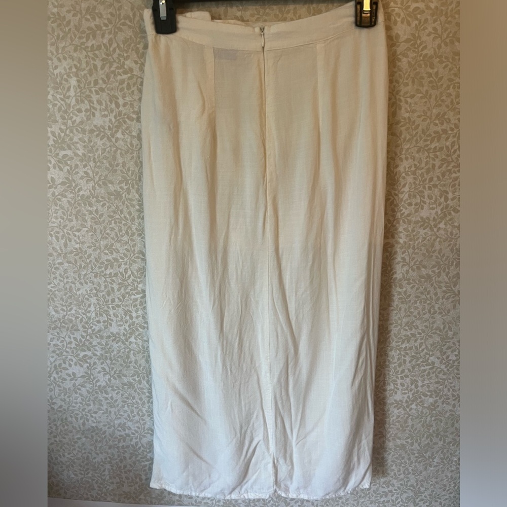 ASOS drapey button side split in cream. Size 4 cotton lining - Picture 6 of 10